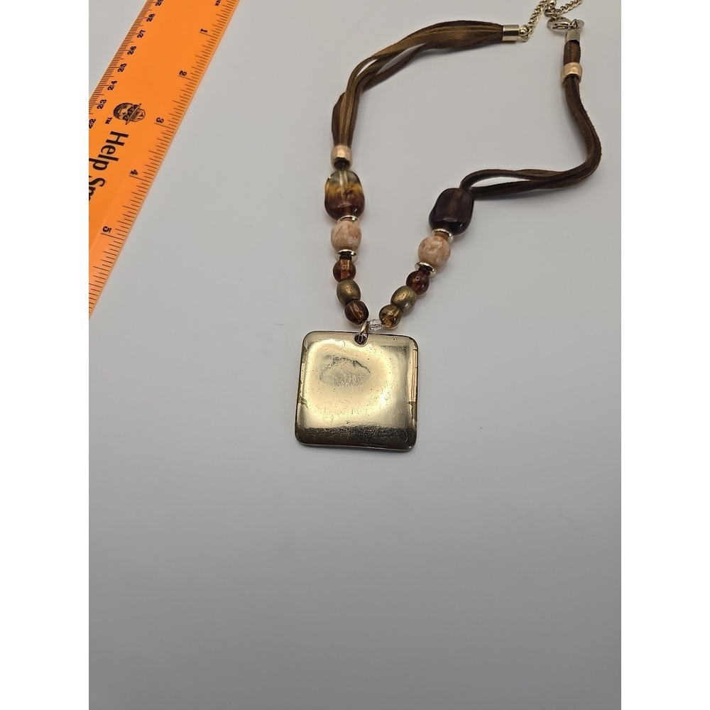 LAURA ASHLEY faux leather strand brown tan Gold tone metal Pendant bead Necklace - Picture 5 of 6